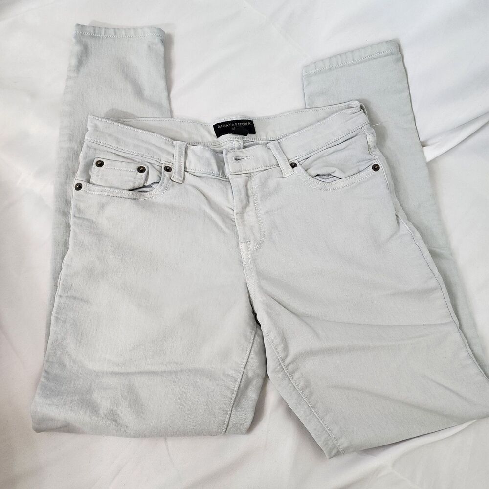 Banana Republic Light Wash Jeans  (26/2)